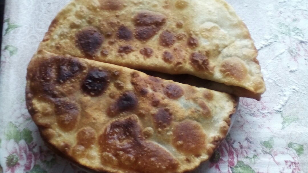 Чебуреки с зеленью