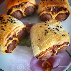 Сосиски с сыром в аэрогриле