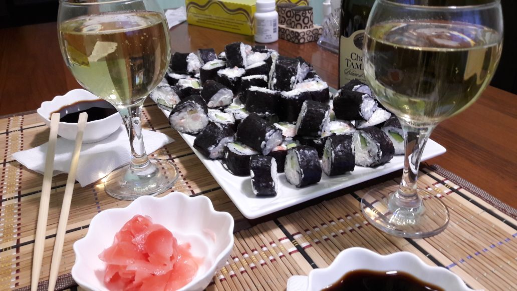 Роллы с креветками