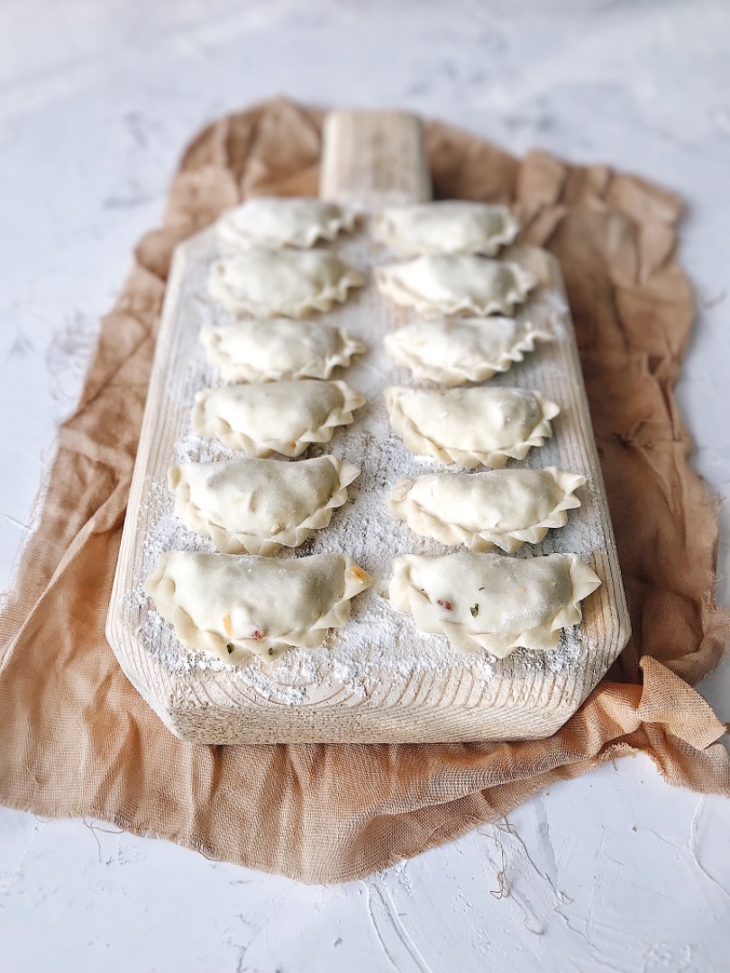 Вареники с капустой и зеленью, тесто🥟🥟🥟