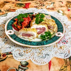 Кордон-блю из курицы с овощным гарниром