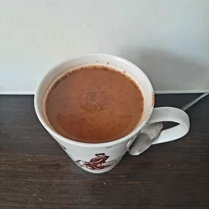 Кофе с молоком и корицей