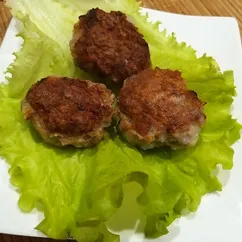 Котлеты из говядины и курицы