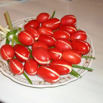 Закуска «Тюльпаны» из помидоров