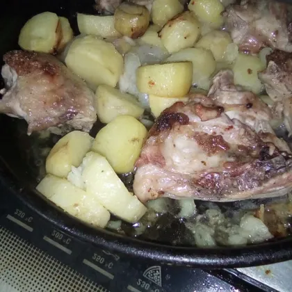 Бедро куриное в духовке с картошкой 'К празднику'