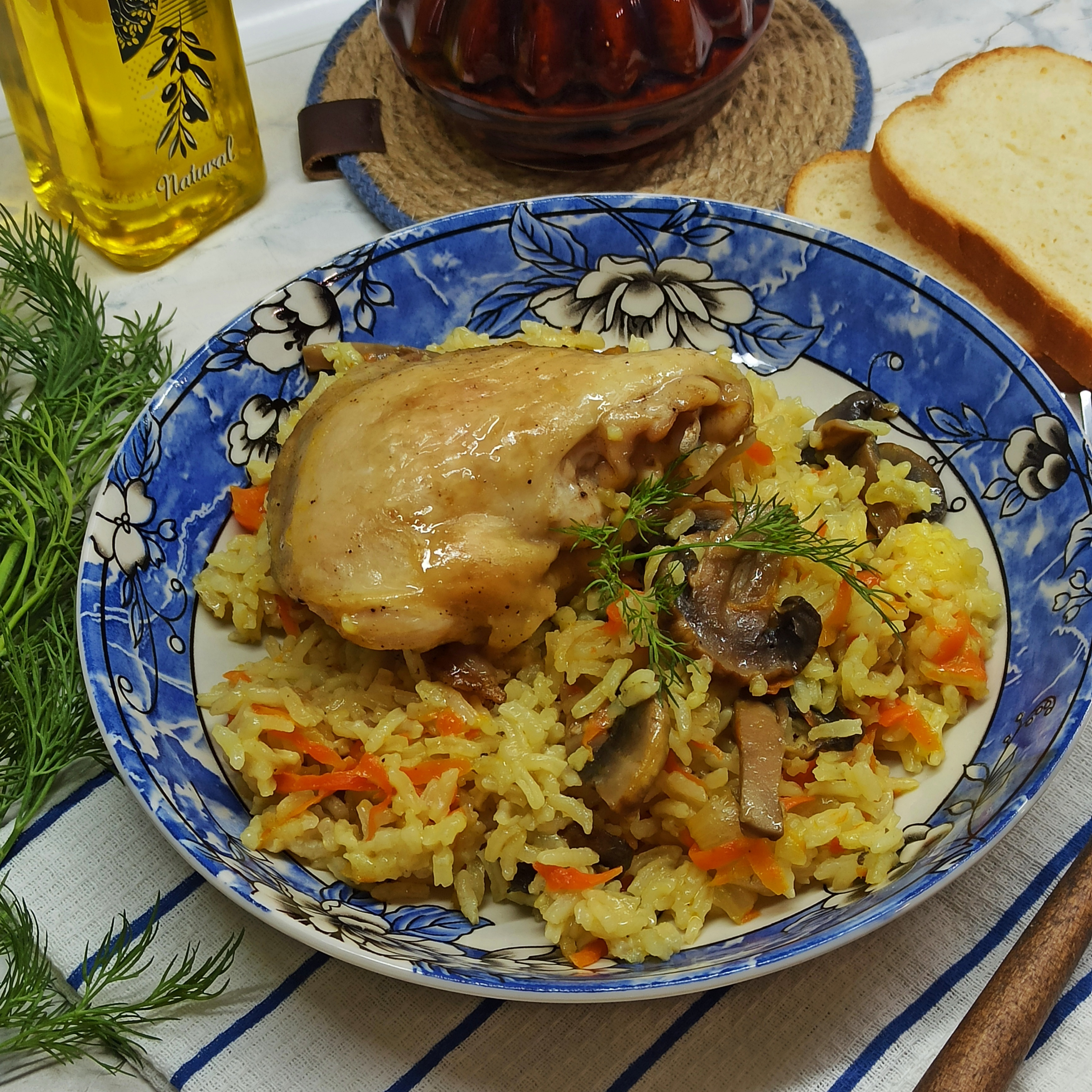 Рис запеченный с курицей и грибами в духовке