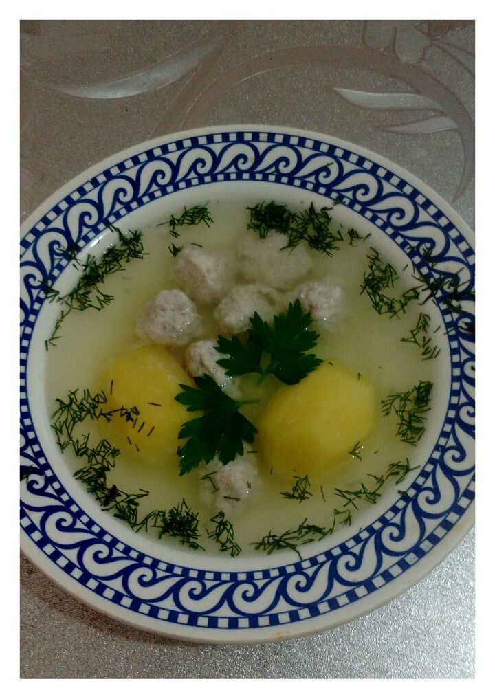 Вкусный суп с фрикадельками и рисом
