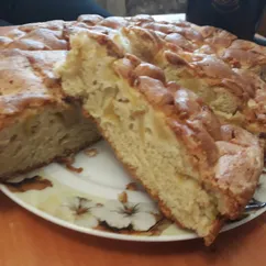 Шарлотка с яблоками