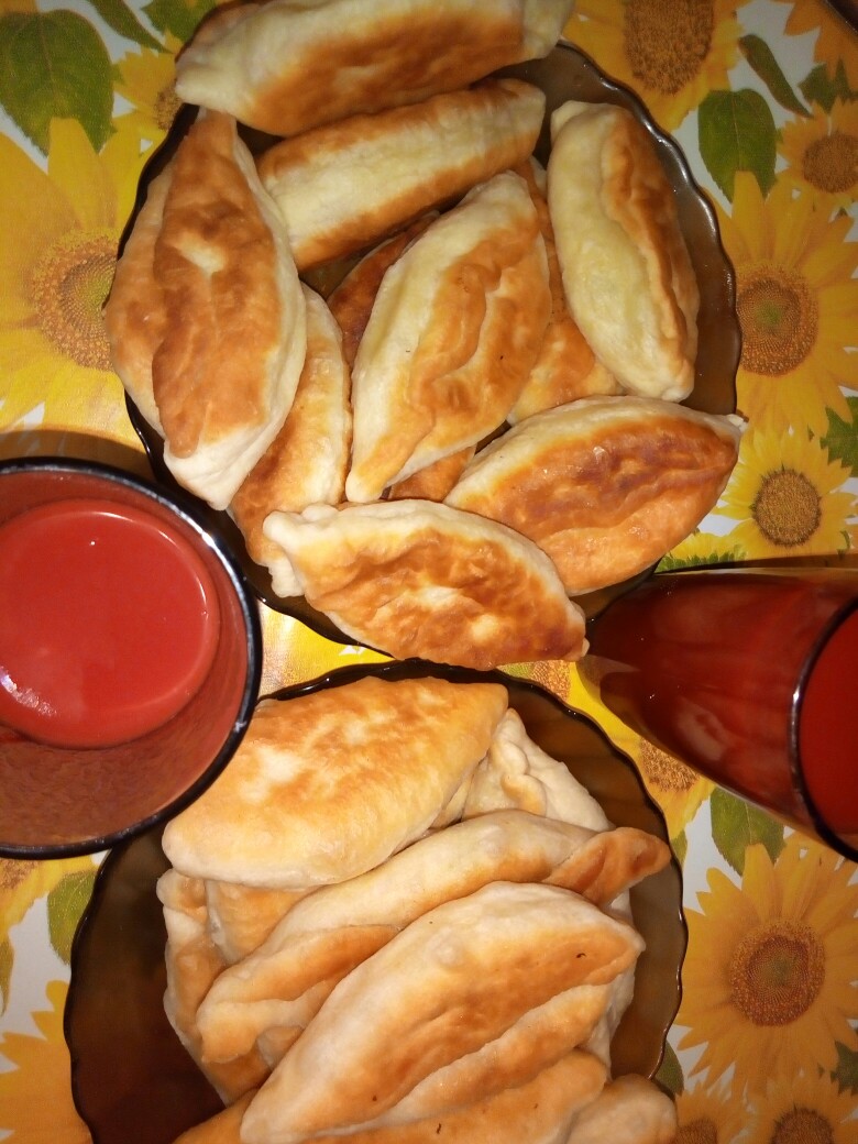 Пирожки жареные