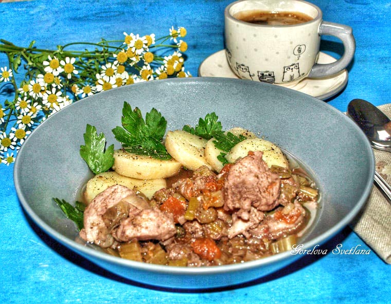 Свинина с овощами в вине