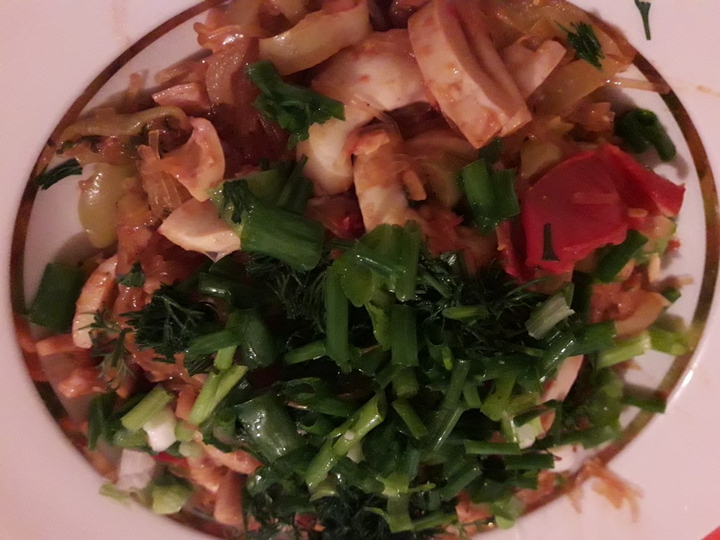 Вок с кальмарами и фунчозой