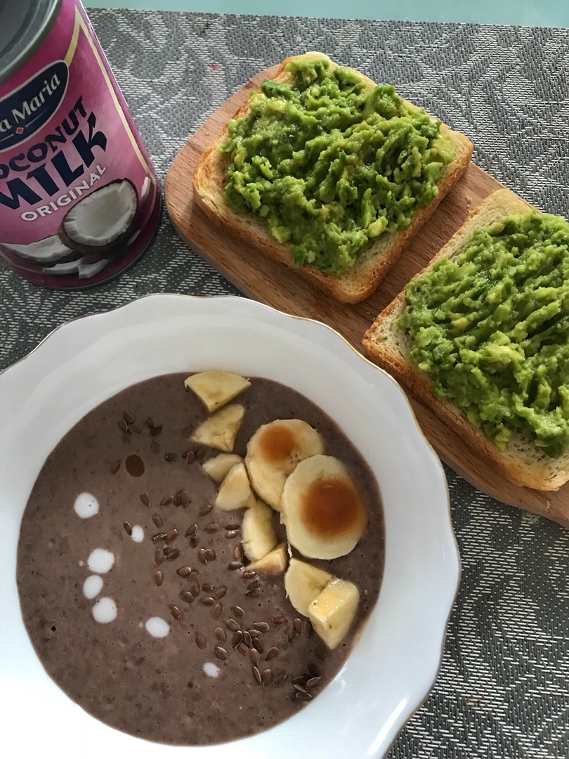 Каша из льна и кунжута с кокосовым молоком 🥥