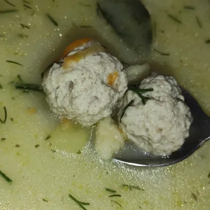 Сырный супчик с мясными фрикадельками и галушками