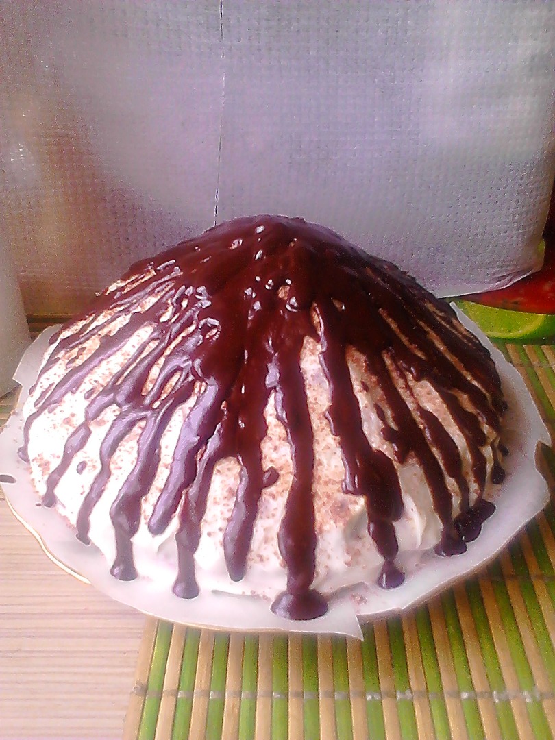 Торт "Мой Панчо" (с шоколадным бисквитом без яиц, ананасами и вишней)