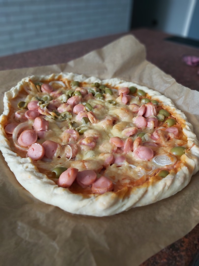 Тесто для пиццы на кислом молоке (+пицца) — рецепт с фото