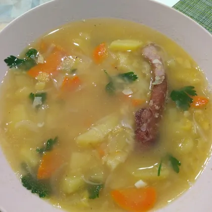 Гороховый суп с копчёными ребрышками