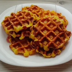 Творожно-яблочные вафли