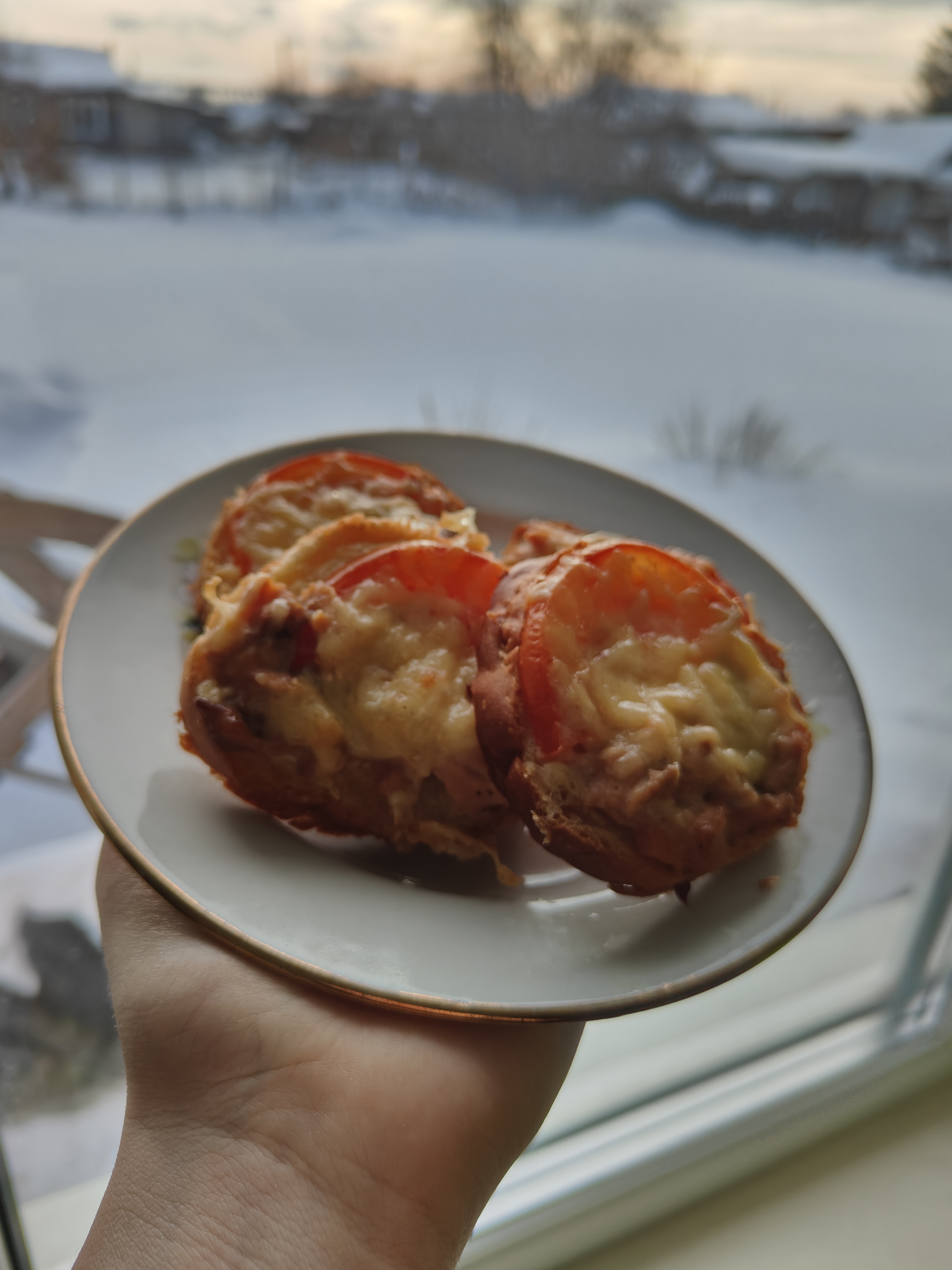 Горячие бутерброды с рыбой и помидорами 🍅