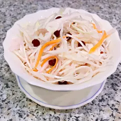 Капуста с брусникой