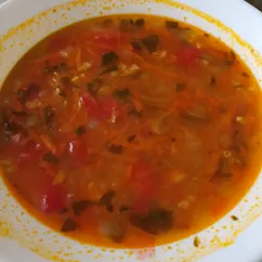 Грузинский суп с фасолью и овощами