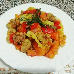 Овощное рагу с мясом в собственном соку