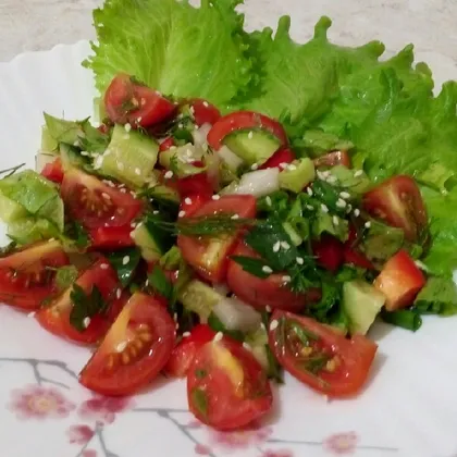 Салат гарнирный из свежих овощей