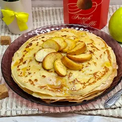 Яблочные блины на молоке 