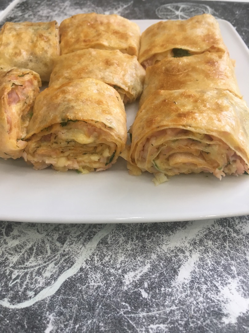 Рулетики с ветчиной и сыром