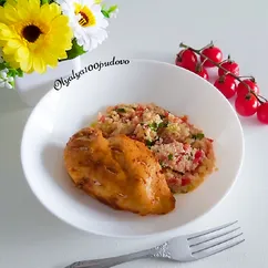 Запечённая куриная грудка нашпигованная чесноком