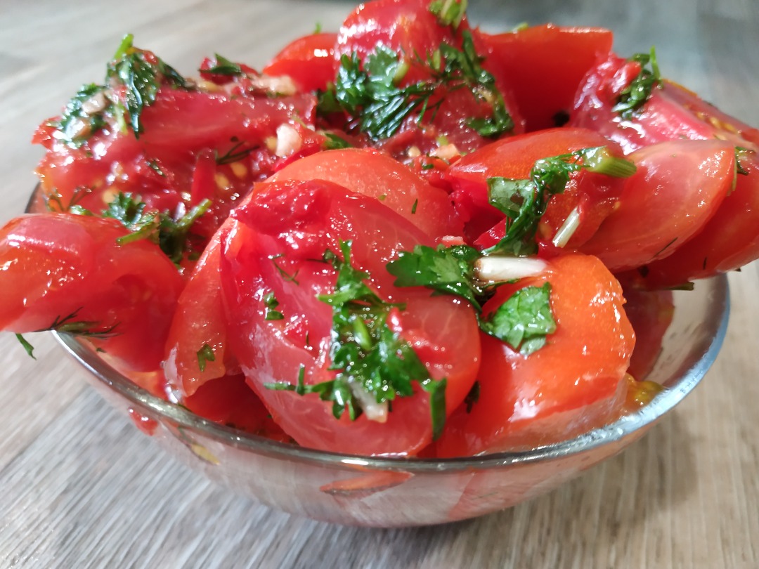 Вкусно так,что пальчики оближите!!! Закуска из помидоров