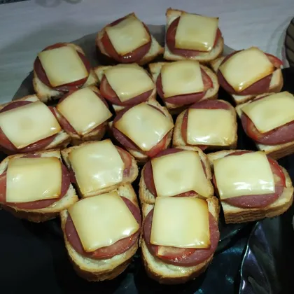 Простые бутерброды с плавленным сыром