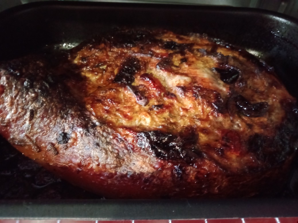 Свинина, запечённая в соевом соусе с луком - рецепт автора Марина