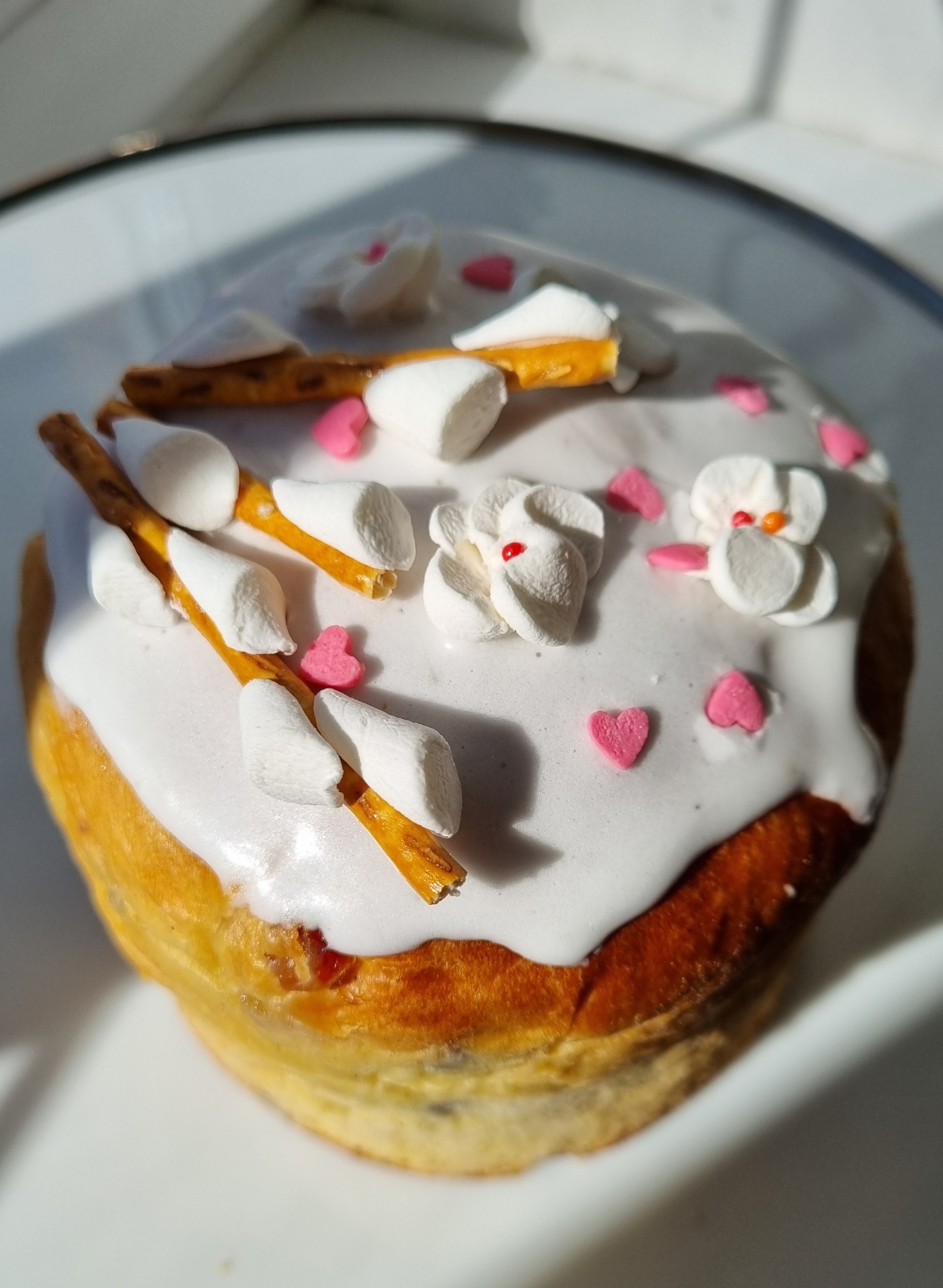 Декор для кулича и пасхи: веточки вербы, гнездо, цветы