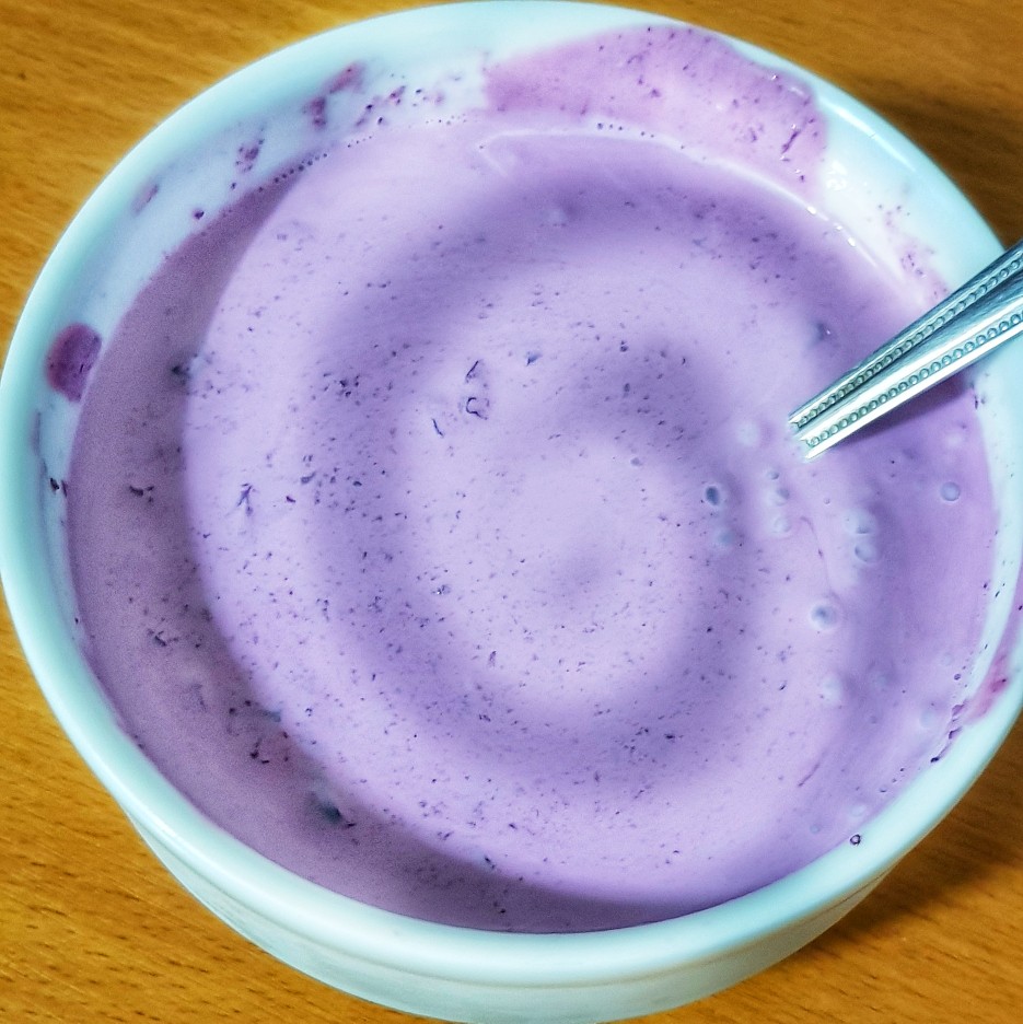 Йогурт из черники
