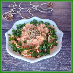 Салат из моркови, сыра и яблока