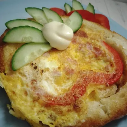 Горячий бутерброд с болгарским перцем и яйцом