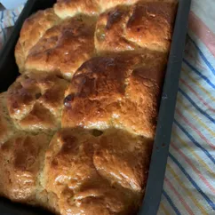 Сдобные булочки с изюмом 🥖