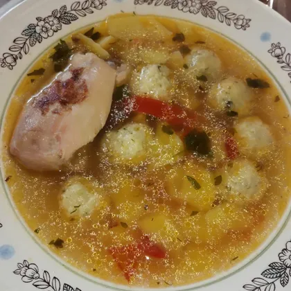 Куриный суп с сырными клёцками в мультиварке