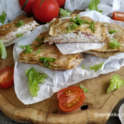 Гренки из лаваша с крабовыми палочками