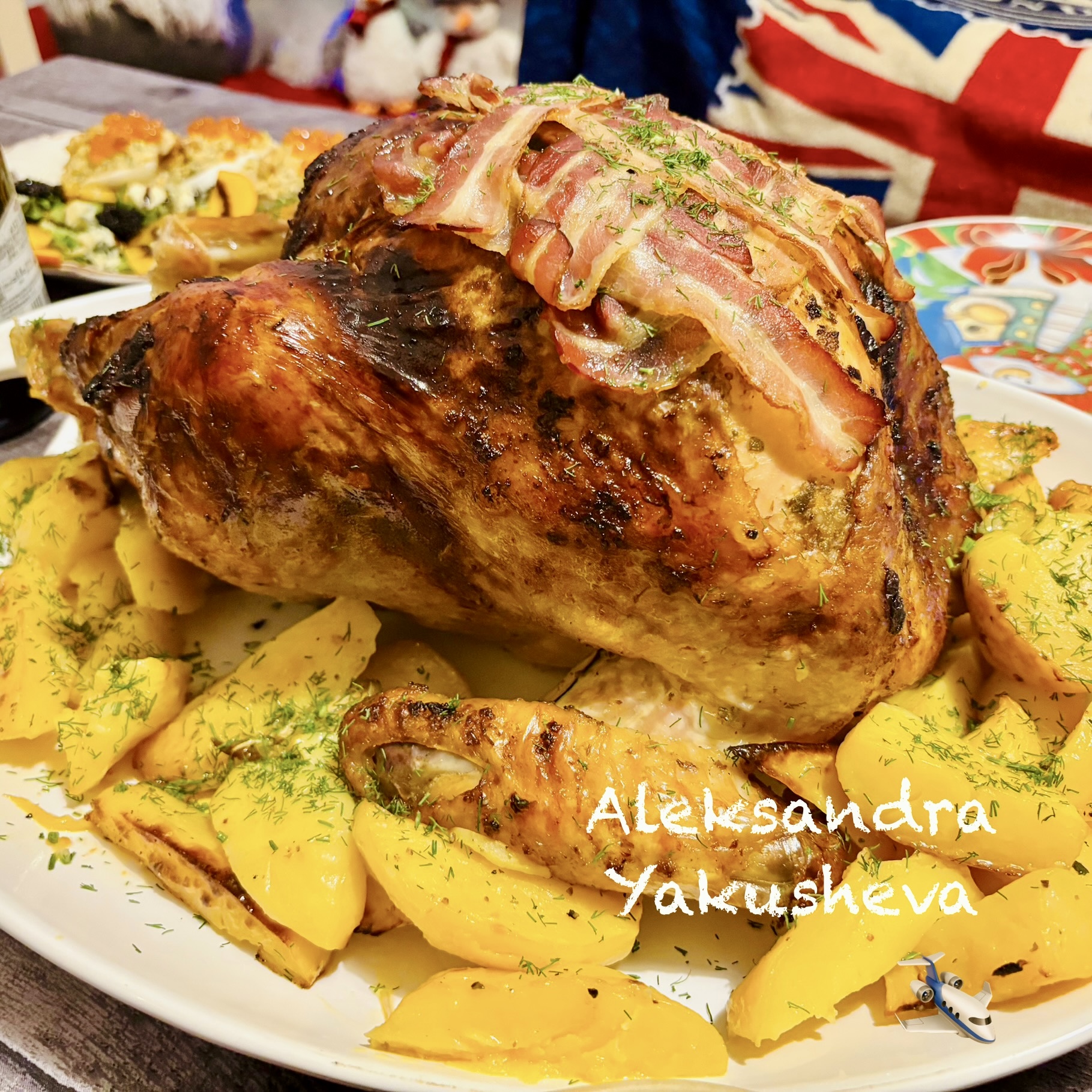 Индейка праздничная с беконом