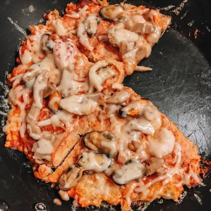 🍕 Пп-пицца с морепродуктами на сковороде 🐙