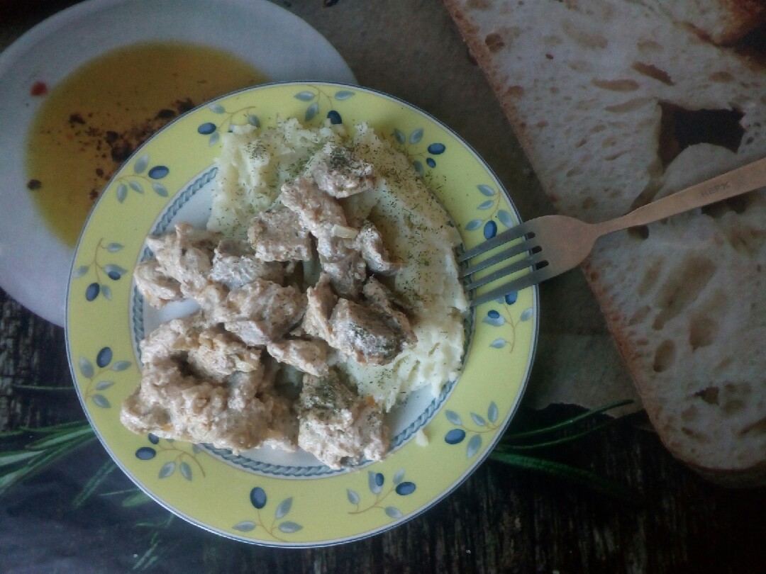 Куриное филе в сметане