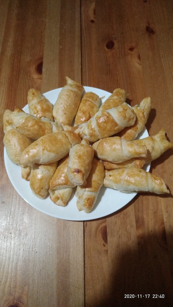 Рогалики с творогом и несквиком