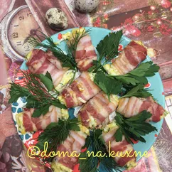 Рулетики из бекона с сыром, яйцом и чесноком😋