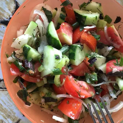 Легкий салат из свежих овощей. #пп