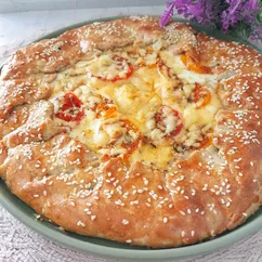 Галета на творожном тесте с сыром и помидорами