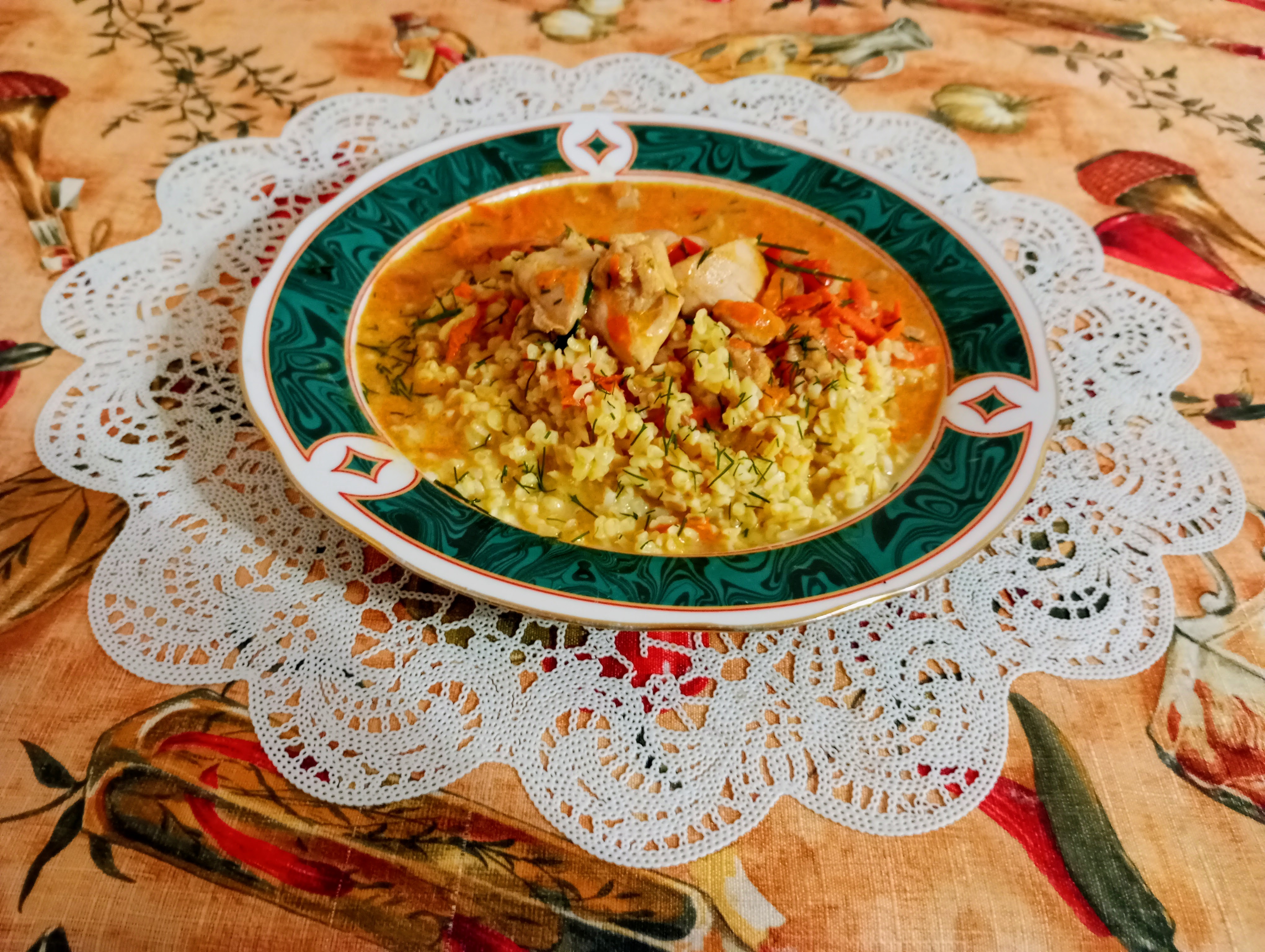 Гуляш из курицы с булгуром