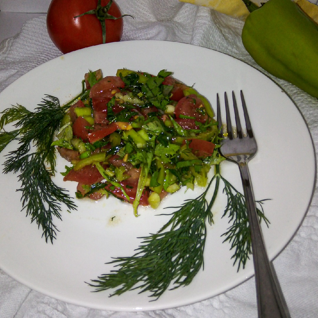Великолепный вкусный салат из помидор и перца на зиму – вкуснее, чем лечо - На Кухне
