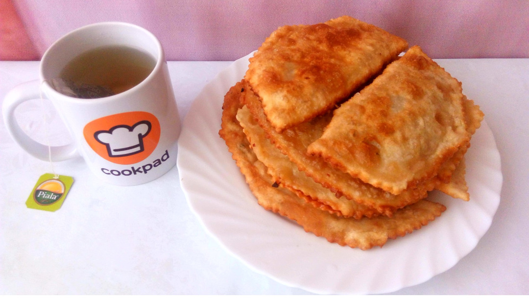 Чебуреки из куриного фарша