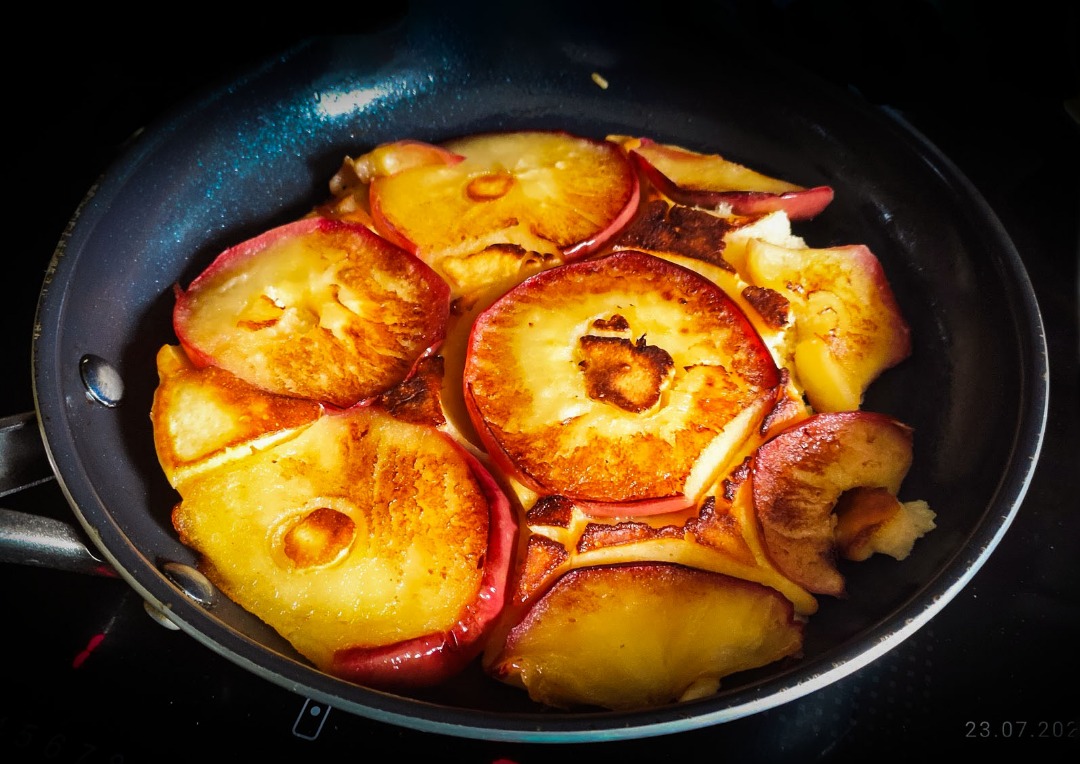 Яблочные оладьи. Apfelpfannkuchen. Обед № 31. Вегетарианский вариант